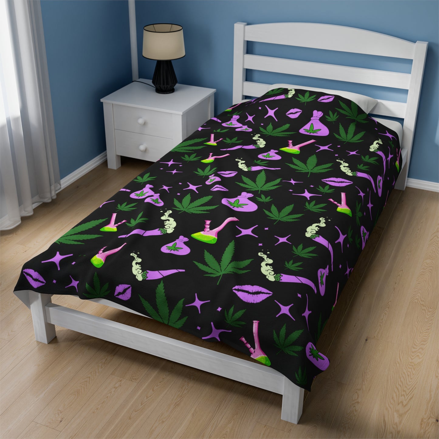 Stoner Babe Velveteen Plush Blanket Throw Blanket